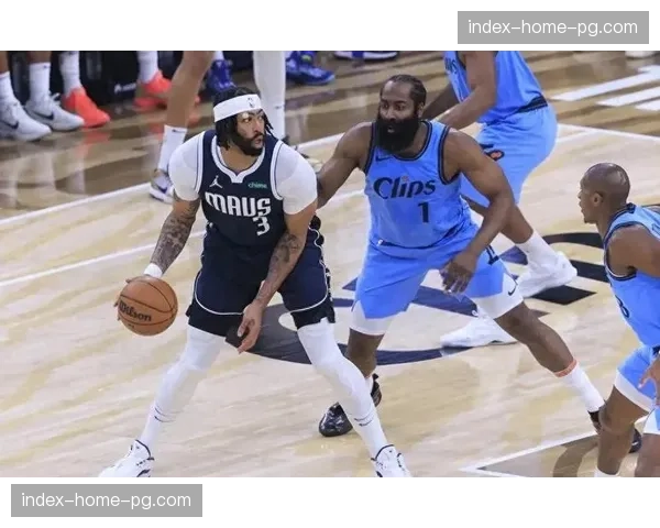 赛前预测:快船对阵独行侠,球星单打与团队配合两种风格的季后赛预演 赛前预测:快船对阵独行侠,球星单打与团队配合两种风格的季后赛预演