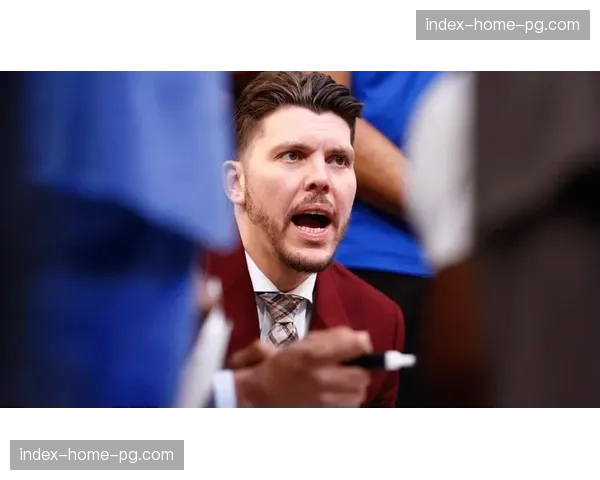 洛杉矶火花主教练科特-米勒因家庭原因暂时离队，助教代理指挥